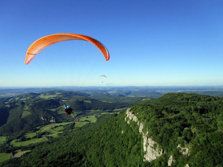 Domaine De Bellevue Gite Du Mont Poupet Marnoz المظهر الخارجي الصورة